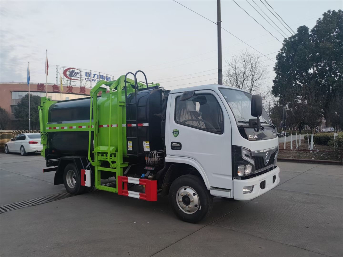 8方掛桶垃圾車(chē)-東風(fēng)8方藍(lán)牌側(cè)裝掛桶自裝式垃圾車(chē)廠家